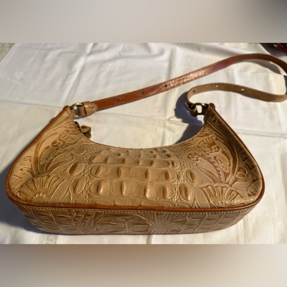 Brahmin Vintage hand tooled floral leather shoulder bag - Picture 4 of 9